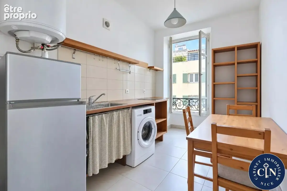 Appartement 3 pièces 53 m² à vendre à Nice (06100) - photo 2