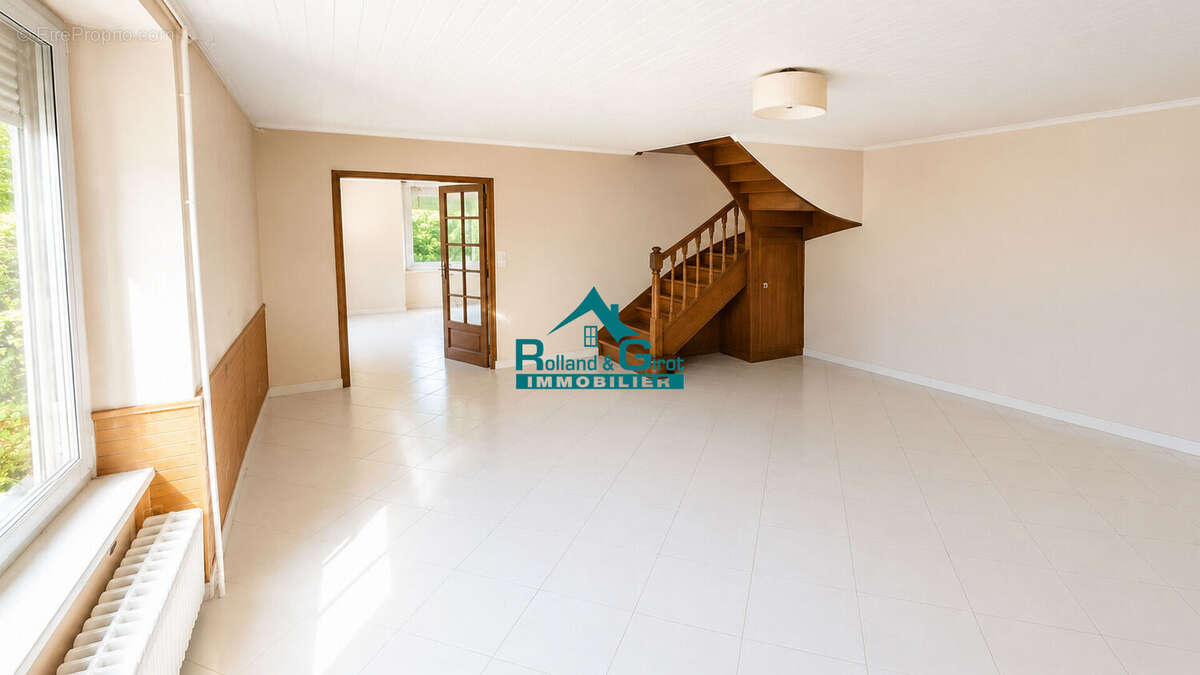 Maison Ercé-prés-Liffré + 2 Logements en location. - photo 3