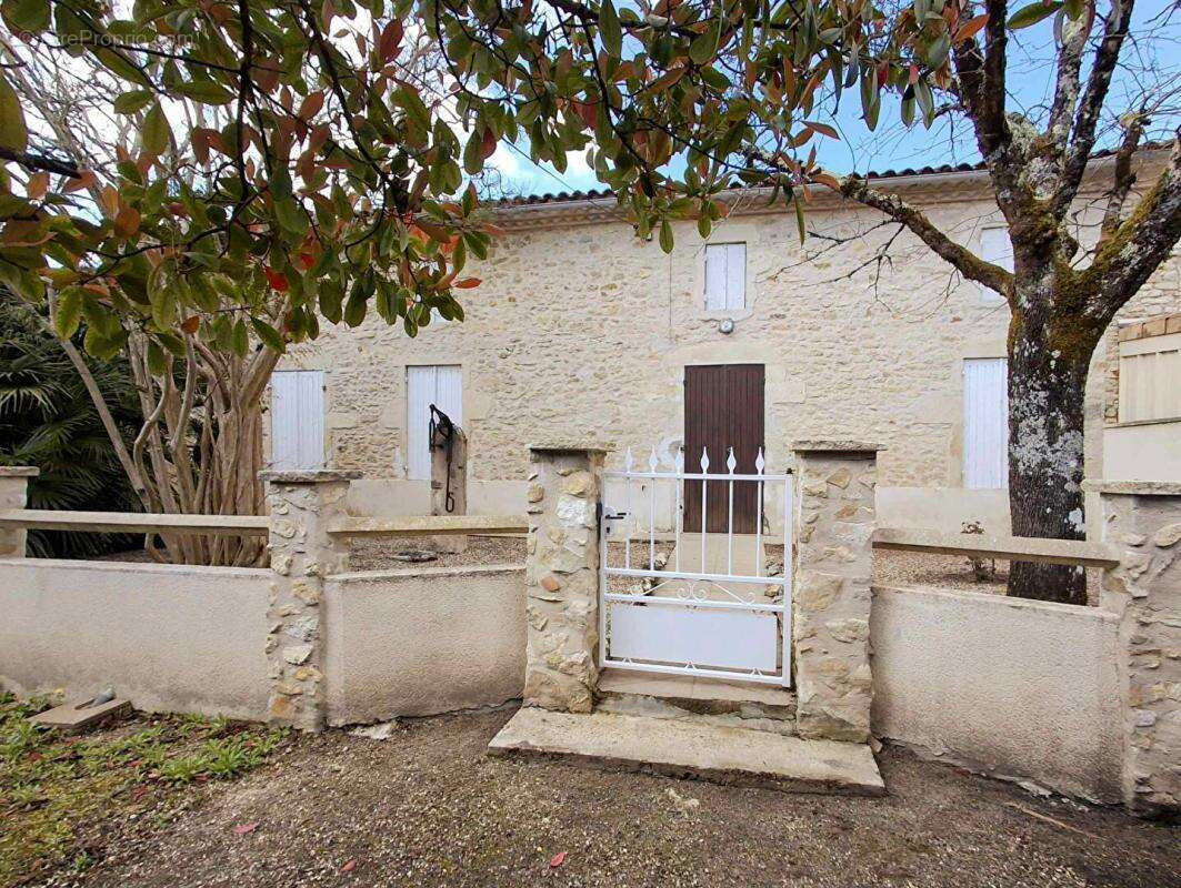 Maison à PUGNAC