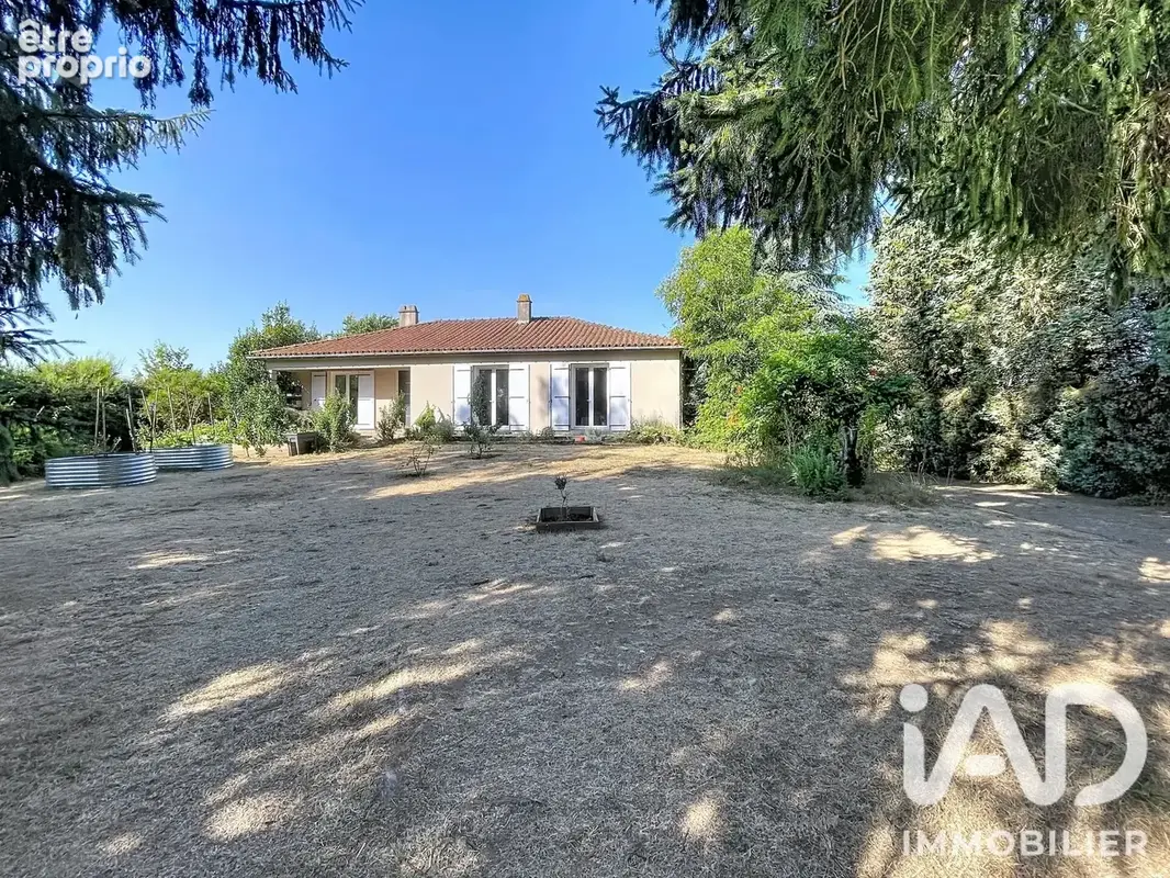 Photo 1 - Maison à SCILLE