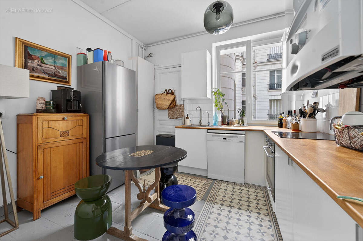 Appartement à PARIS-7E