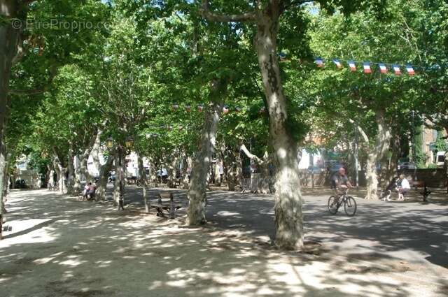 Maison à SAINT-CHINIAN