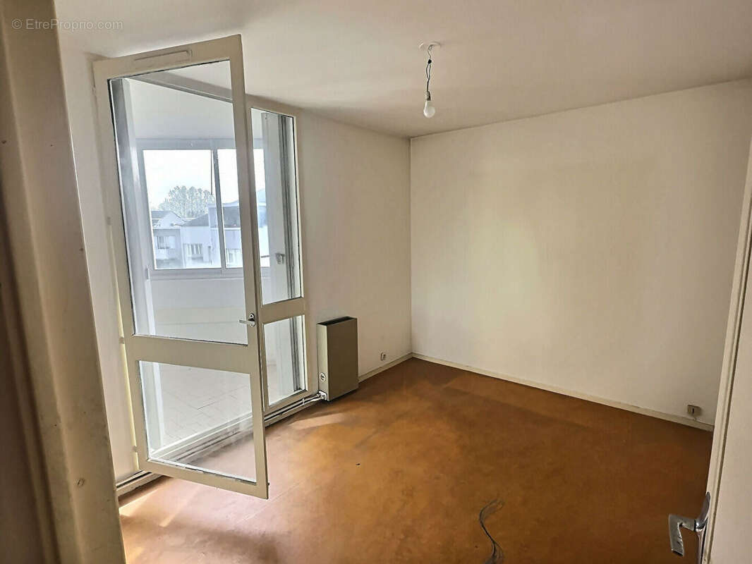 Appartement à IVRY-SUR-SEINE