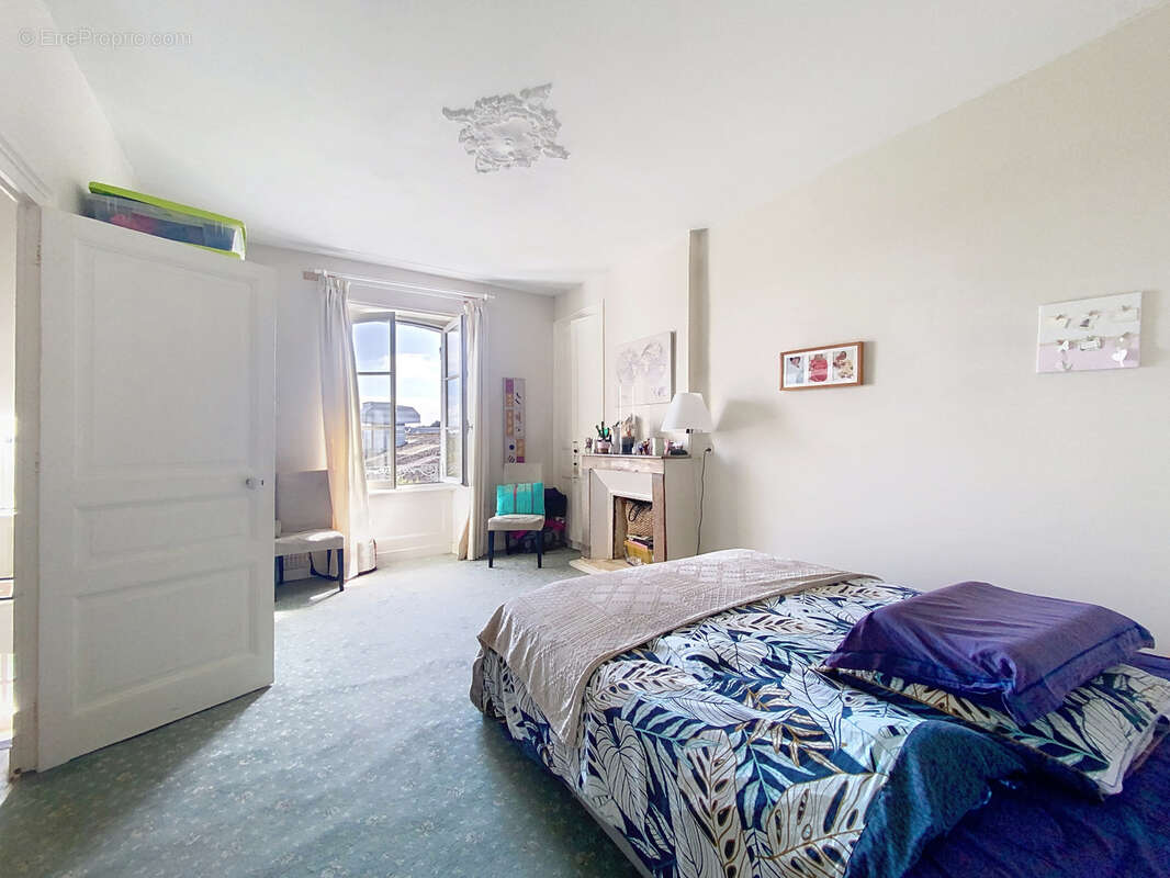 Maison à DONVILLE-LES-BAINS