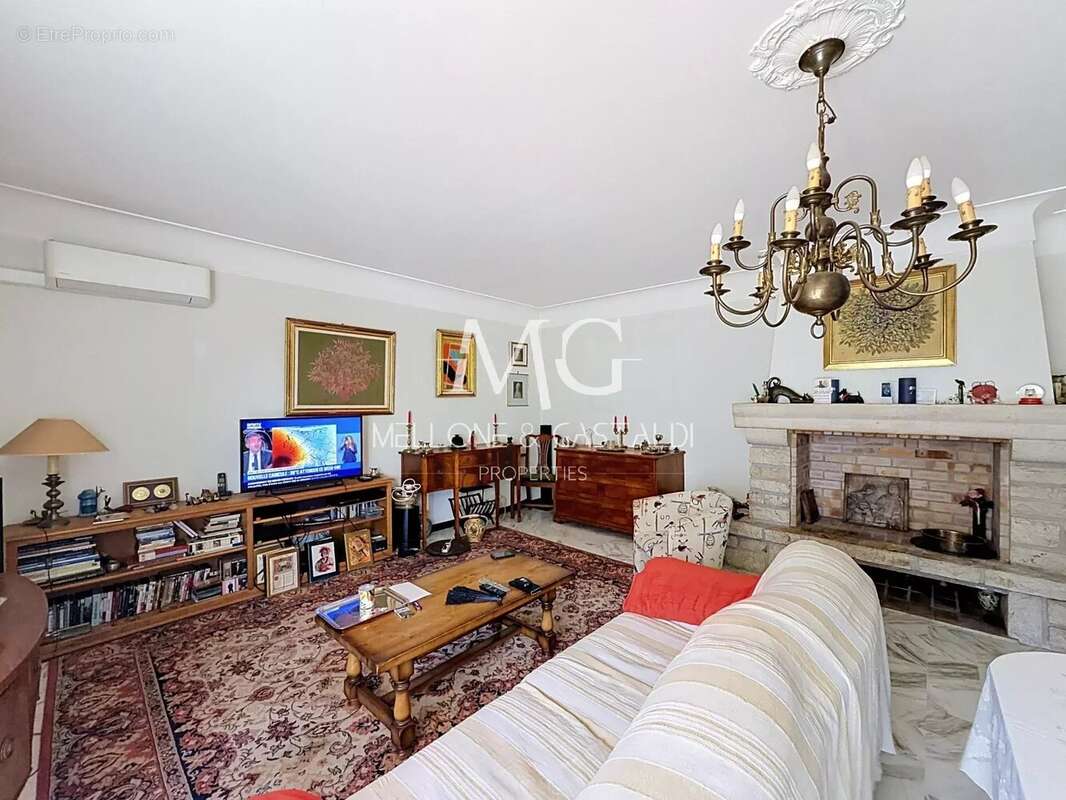 Cannes - immeuble a renover / transformer - photo 37