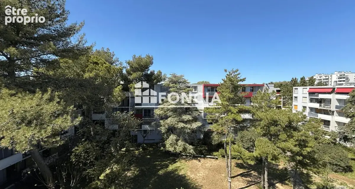 Dernier étage – t5 92 m² – sans vis-à-vis – cave & parking - photo 12