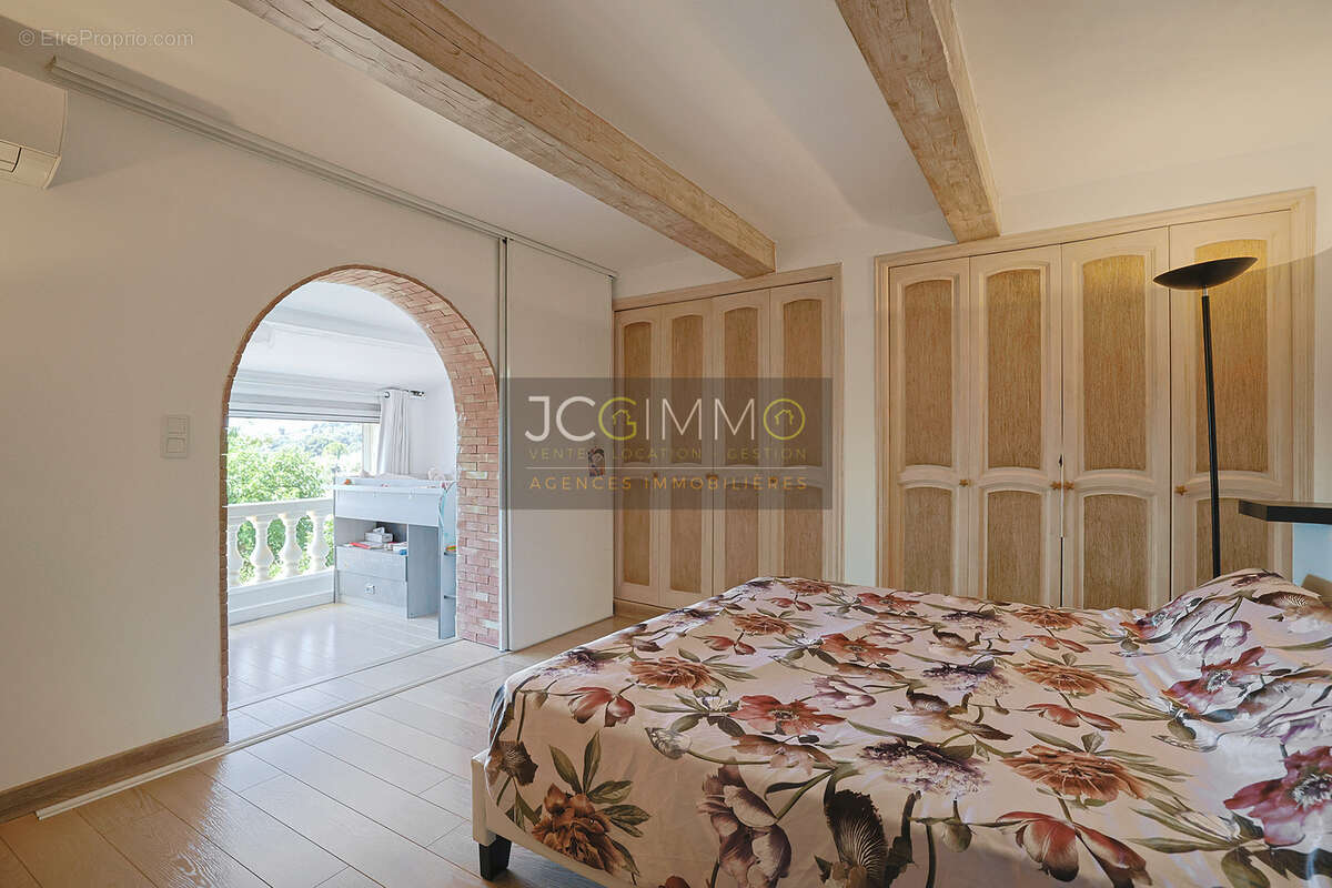 La farlède   maison de ville t4 de  111m2 2 avec terrasse et  balcon - photo 14