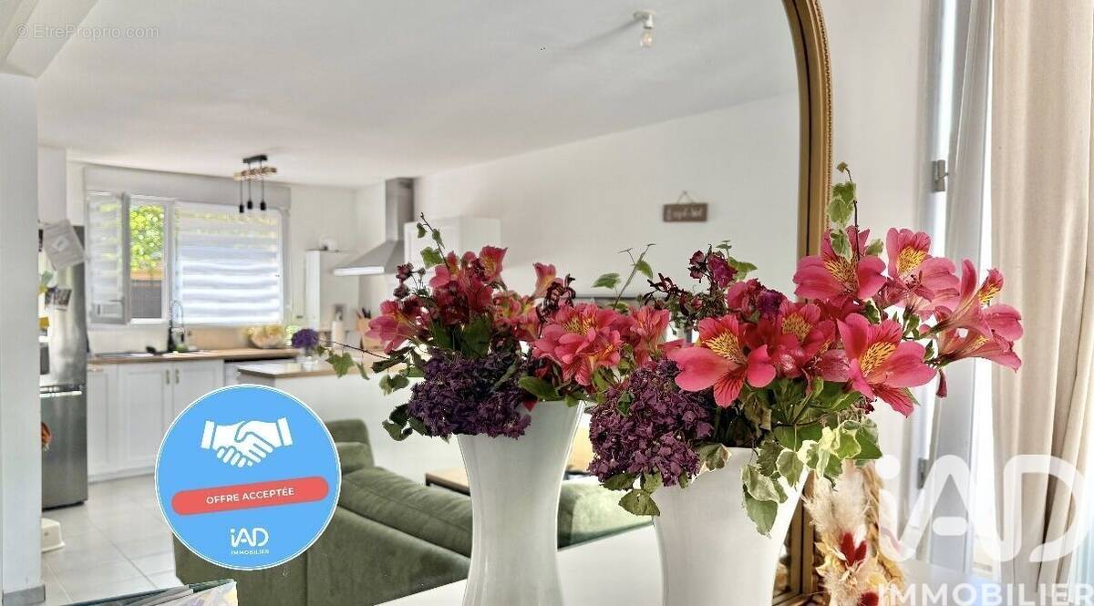 Photo 1 - Maison à SAINT-JACQUES-DE-LA-LANDE