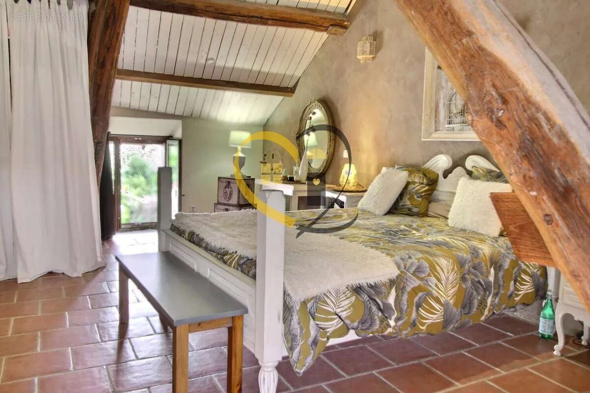 Maison à LA BUSSIERE