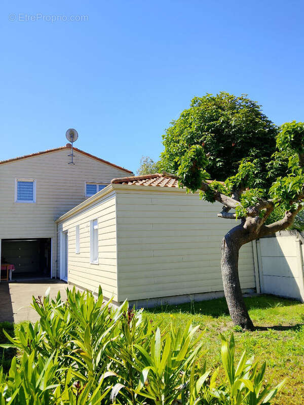La Plaine sur mer , maison récente - photo 5