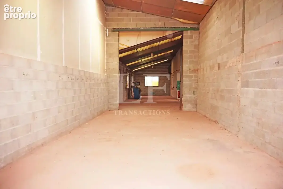 Sermaize-les-bains (51250) – ensemble immobilier d’exception : 4 750 m² de bâtiments + maison rénovée sur 1,4 hectare - photo 29