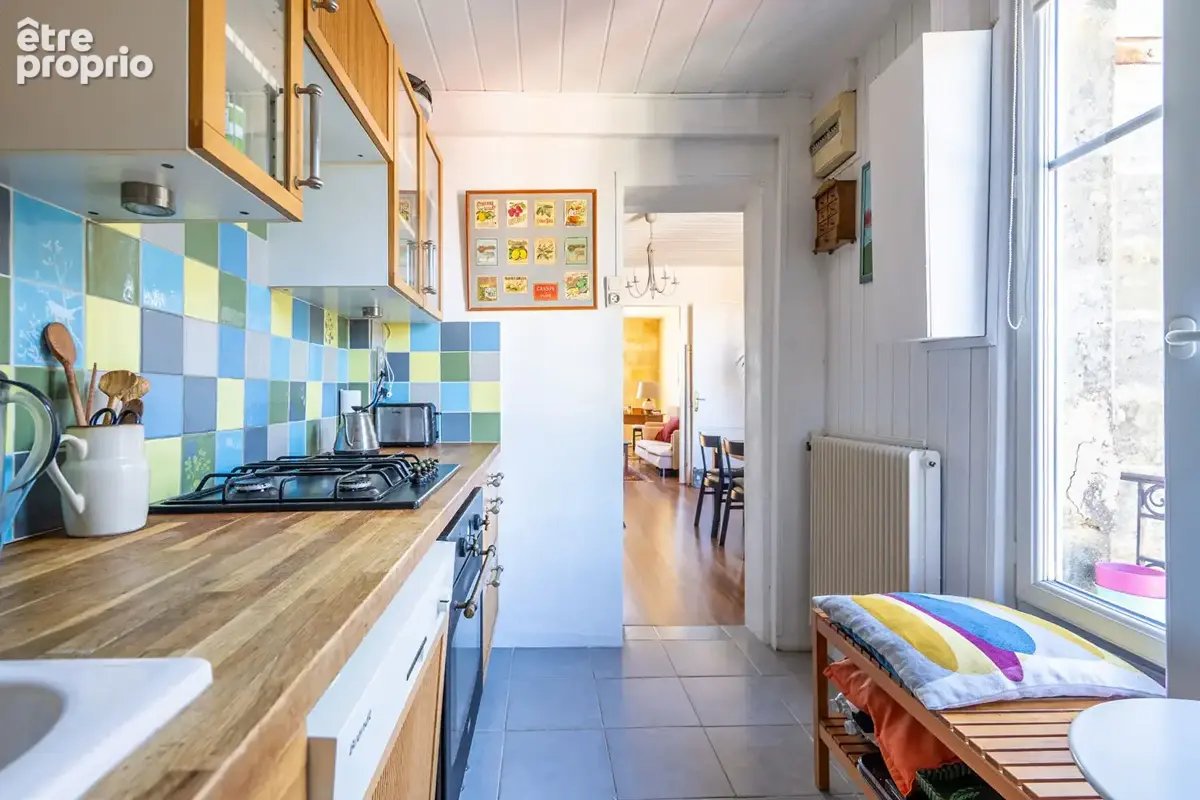 Bordeaux Chartrons - Appartement T4 de 85.14 m² au dernier étage dans un immeuble pierre - photo 8