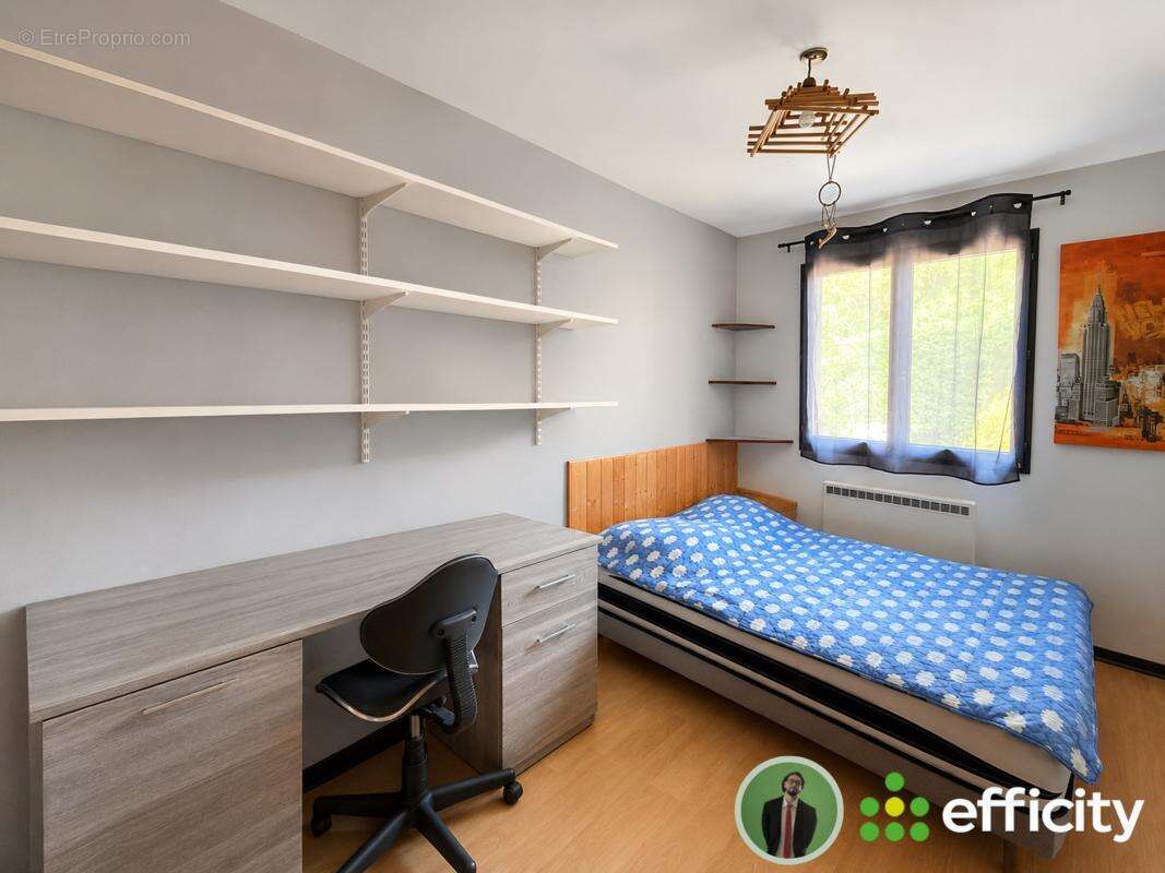 Maison 139 m² à Condeissiat  - photo 4