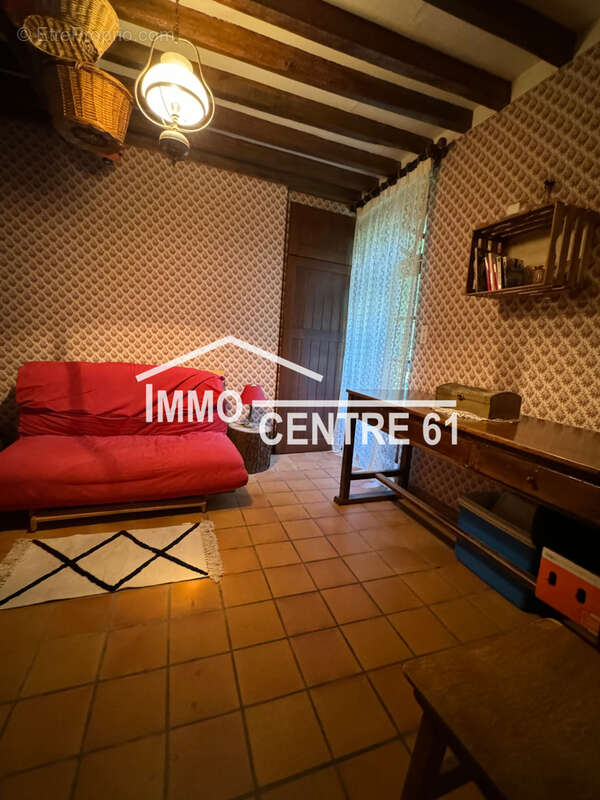 Maison à CARROUGES