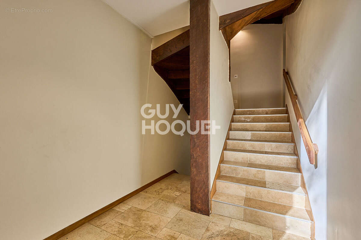 Appartement à TOURGEVILLE