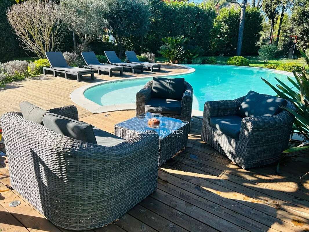 Maison à MOUGINS