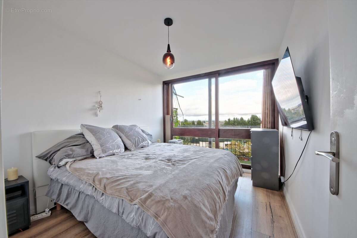 Appartement à FONTENAY-LE-FLEURY