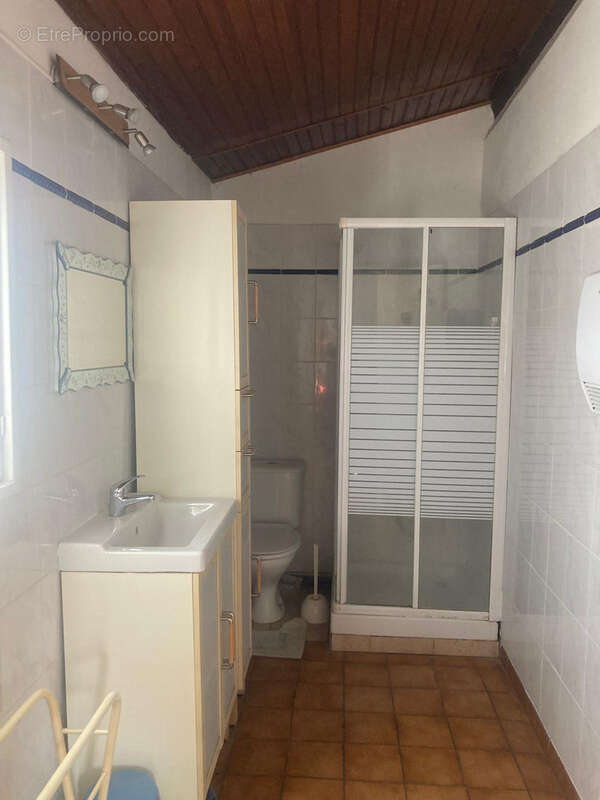 Limoux - Quartier proche centre ville - Villa de 140m2 habitables sur terrain de 382m2 - photo 16