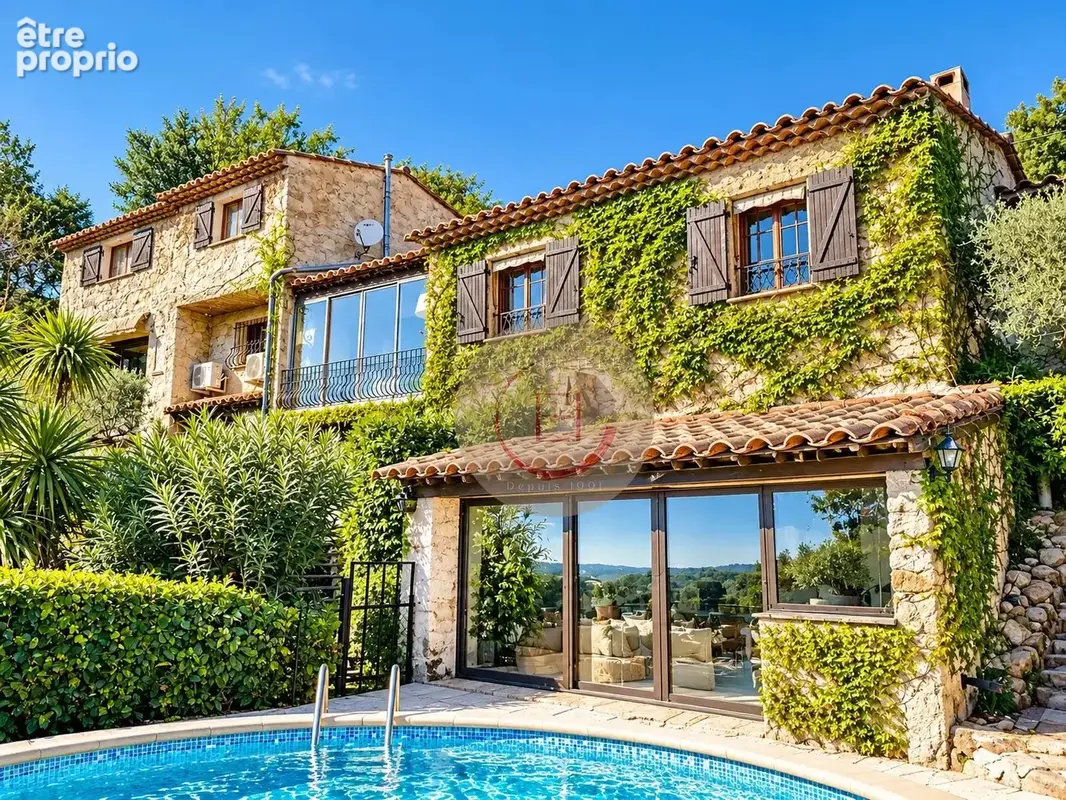 Photo Maison à Les Adrets-De-L'esterel au prix de 555 000€