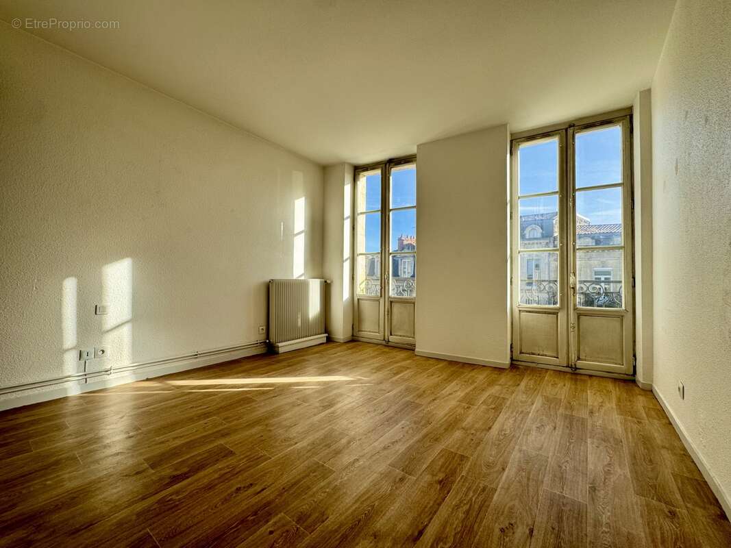 Appartement à BORDEAUX