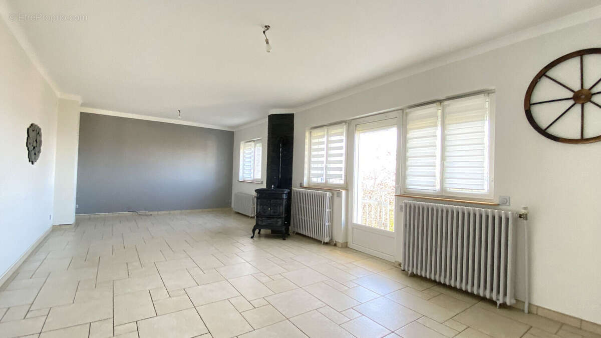 Maison à BOUXIERES-AUX-DAMES