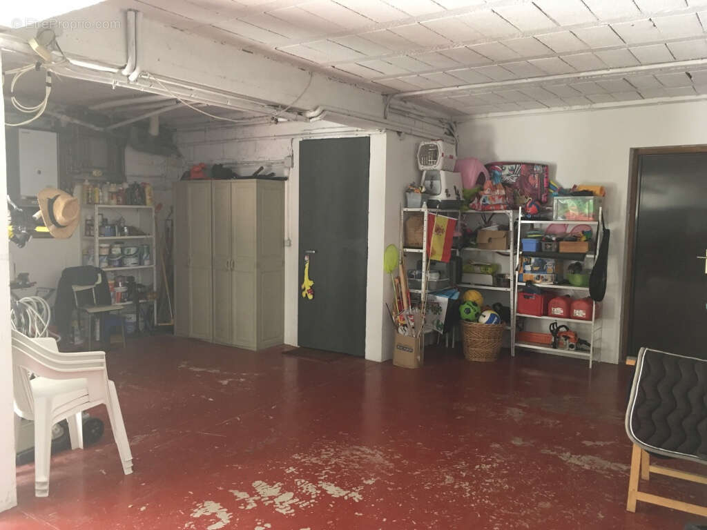Maison moderne de 220 m2 au calme, piscine. - photo 23