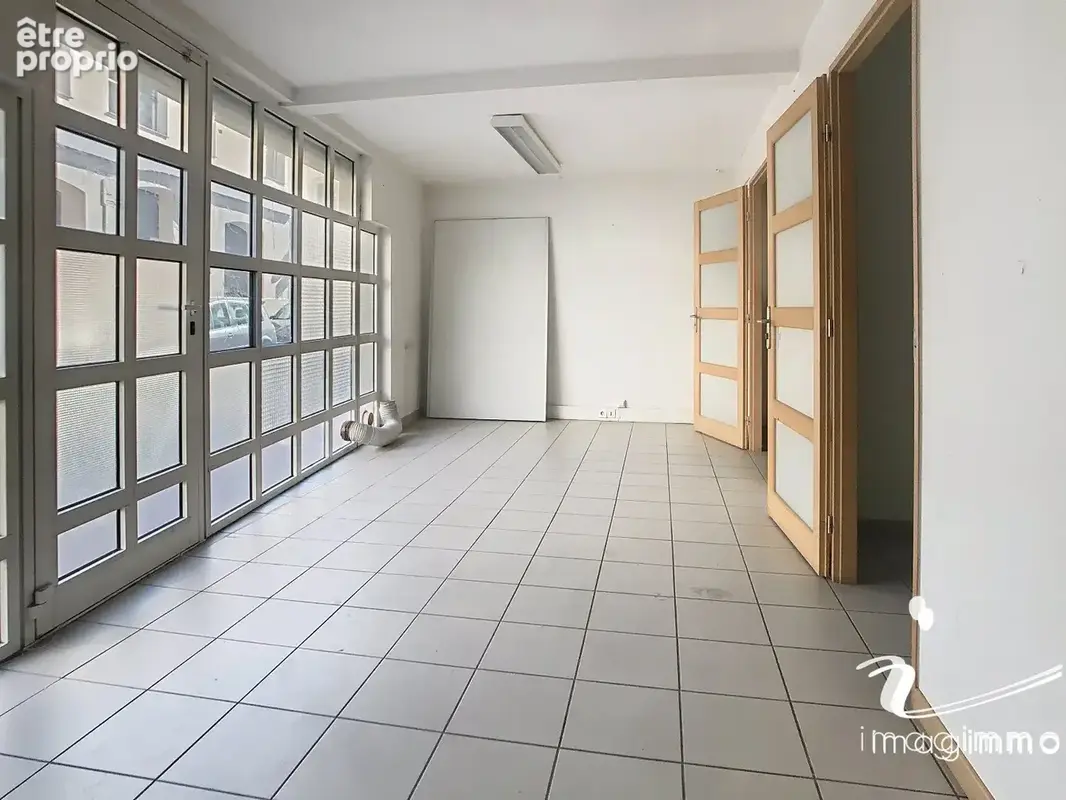 Emplacement rare ! Local commercial 210 m2 ? Quartier Gare Montpellier - photo 17