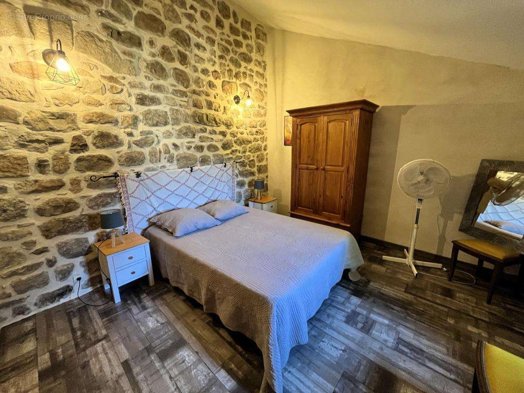 Maison à LARGENTIERE