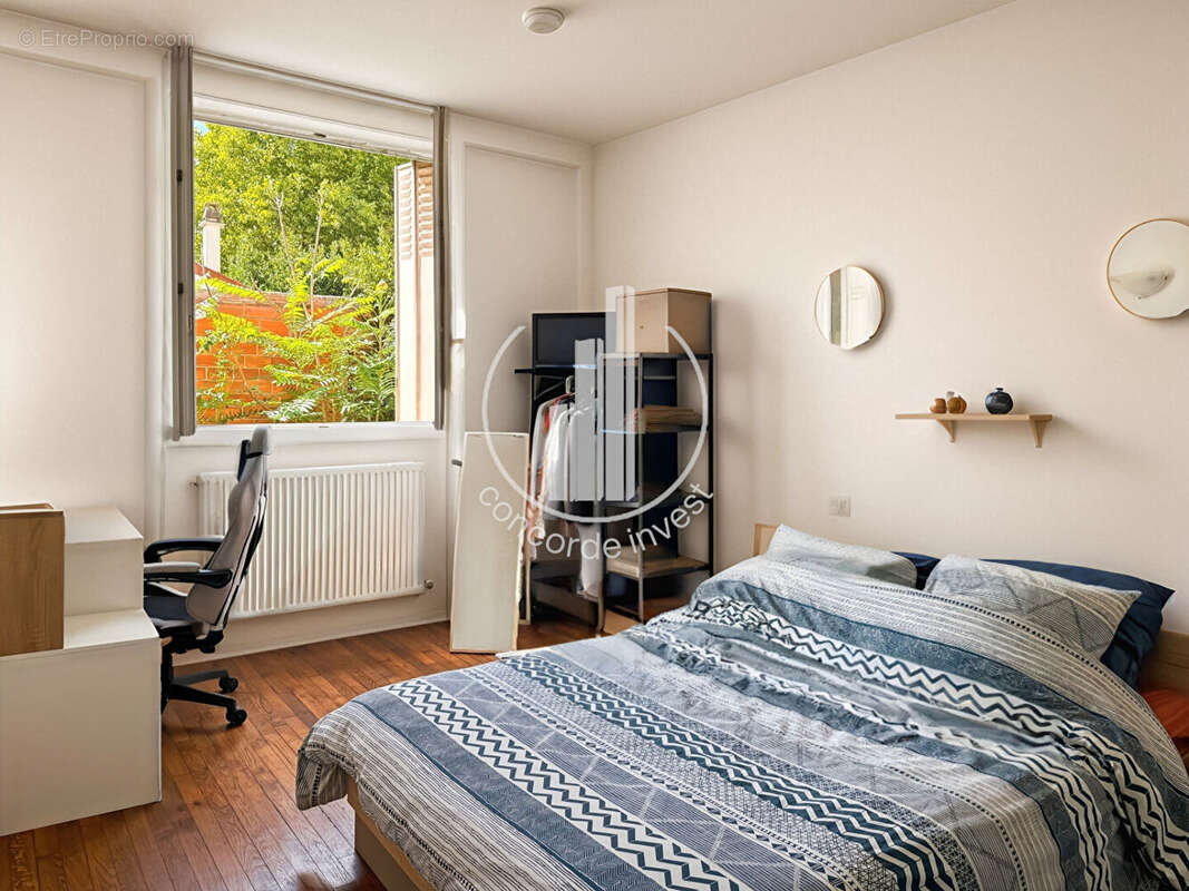 Appartement à COLOMBES