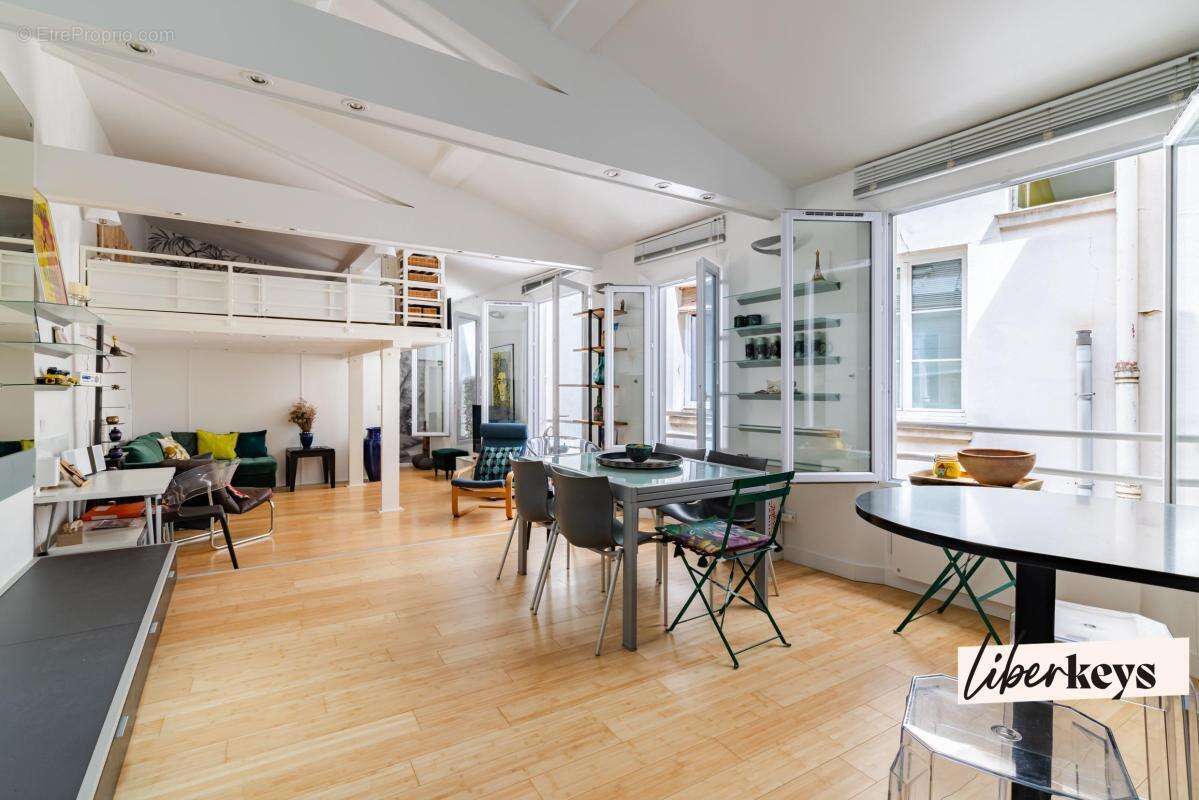 Appartement à PARIS-12E