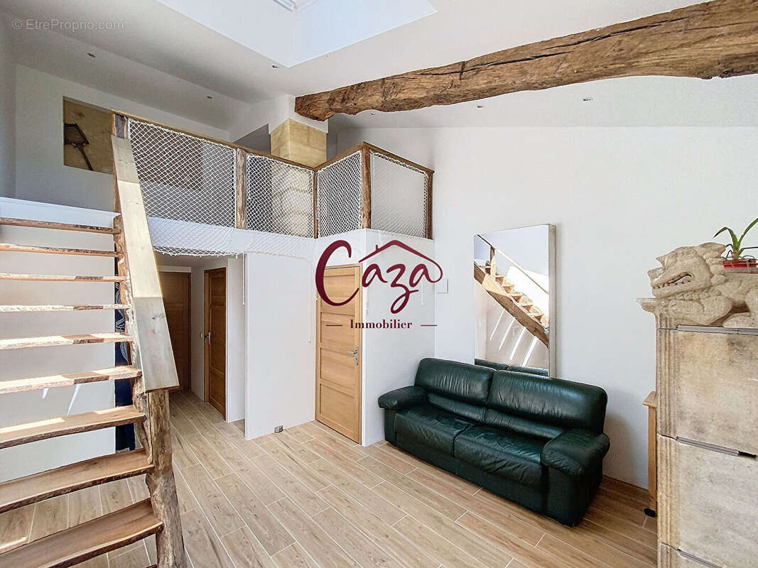 Maison à CAMBLANES-ET-MEYNAC