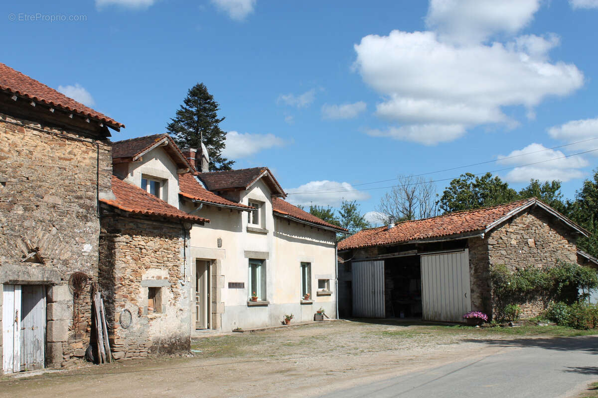 Fermette avec terrain - photo 4