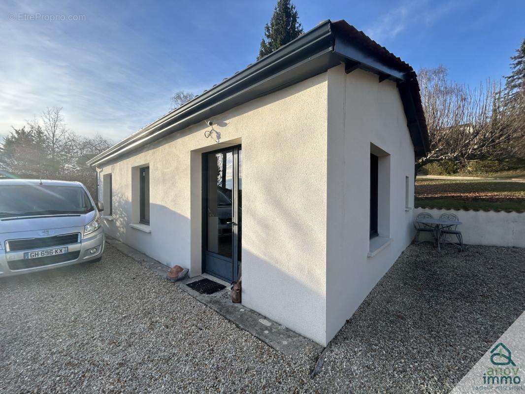 Maison à MORNAC