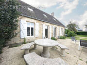 Maison à NOYERS-BOCAGE