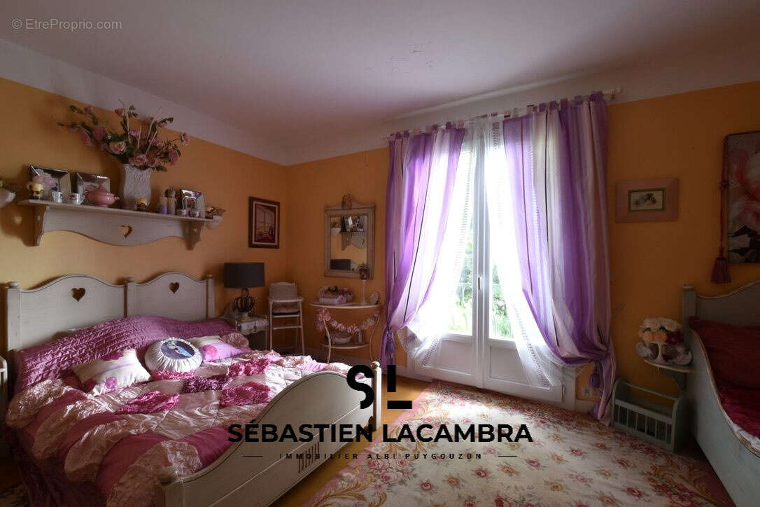 Maison à REALMONT