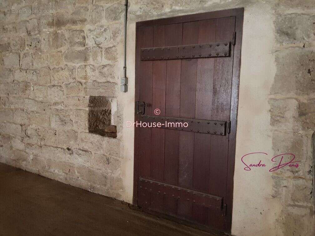 Parking à LA REOLE