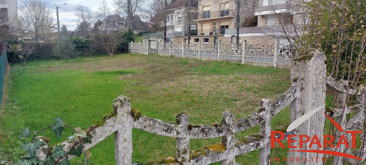 Terrain à BRIVE-LA-GAILLARDE