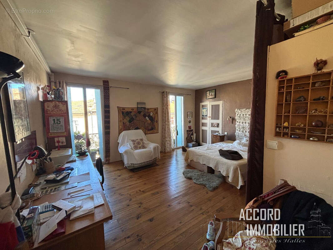Appartement à PUISSALICON