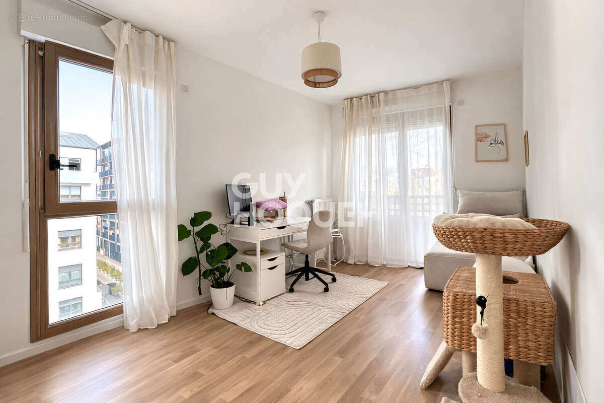 Appartement à STAINS