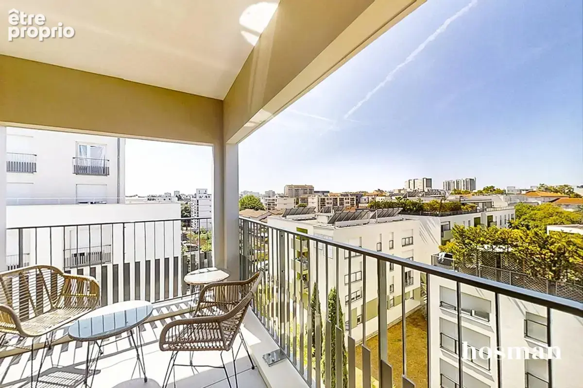 Appartement 2 pièces de 74,2 m² avec terrasse et box fermé - Rue Colonel Arnaud Beltrame, Lyon - photo 4