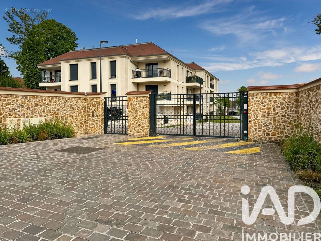 Photo 1 - Appartement à VERRIERES-LE-BUISSON