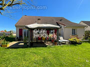 Maison à FONTENAY-TRESIGNY