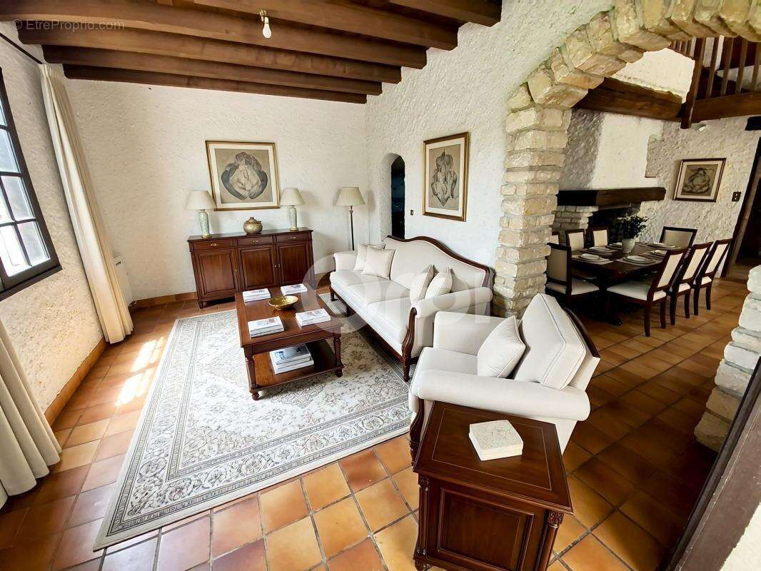 Maison à AUSSONNE