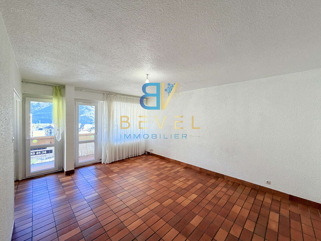 Appartement à SAINT-JEAN-DE-MAURIENNE