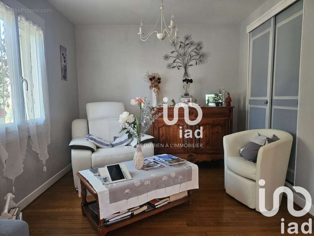 Photo 4 - Maison à SAINT-ELOY-DE-GY