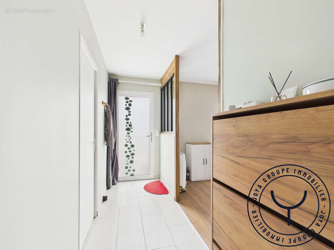 Maison 66 m² à Saron-Sur-Aube  - photo 5