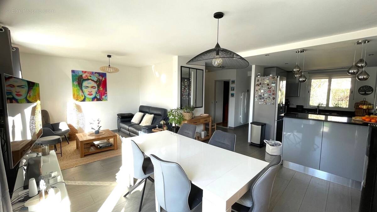 Maison à PONTAULT-COMBAULT