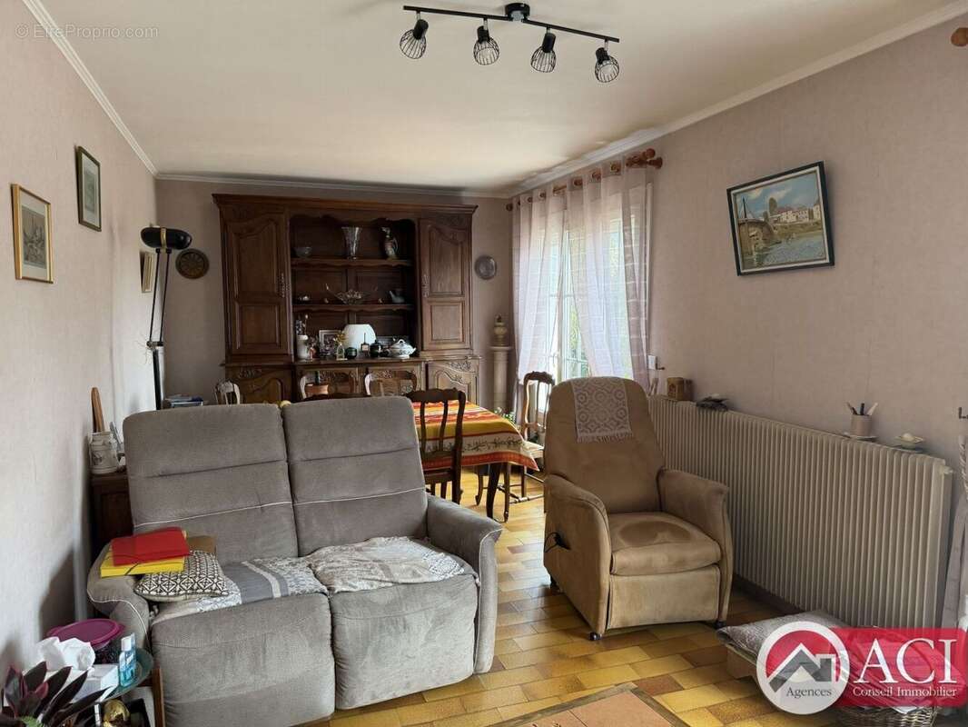 Maison Bornel 5 pièce(s) 122 m2 - photo 5