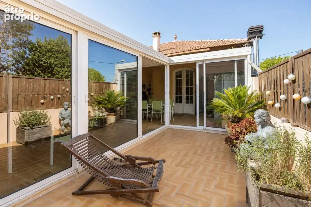 Appartement de 5 pièces de 143 m² avec belle terrasse  à Avignon - photo 22