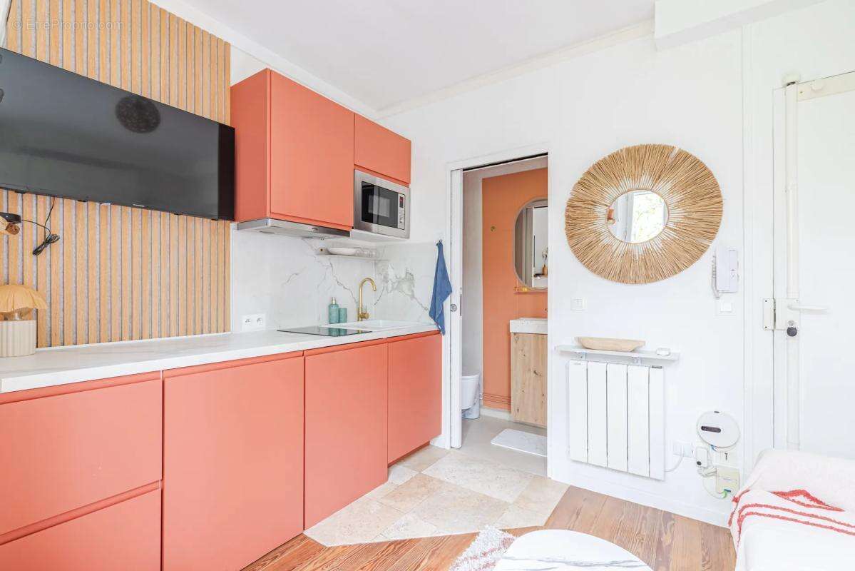 Appartement à PARIS-10E